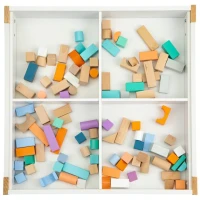 EcoToys OT143 Dětská sada nábytku, stůl + 2 židle s křidovou tabulí 