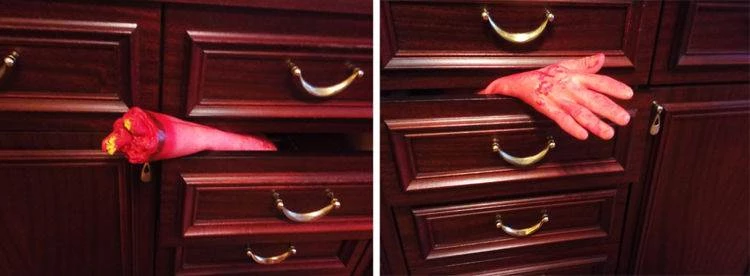 Uřízlá lidská ruka Halloween - dekorace