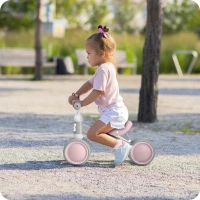 Ricokids 760602 Tříkolové odrážedlo pro děti, šedé
