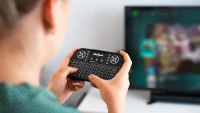 Rebel KOM0973 Mini Q5 bezdrátová klávesnice s touchpadem, 2,4 GHz, 1020 mAh