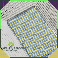 RealG RC-K-1329 Zahradní solární pouliční lampa 200 W, 247 LED, 3600 lm, 3000K, IP67