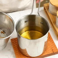 RealG 1223 Mini fritovací hrnec s košem, univerzální, 1200 ml