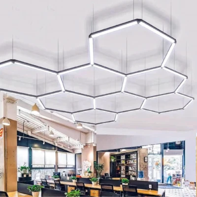 RealG RC-K-2077 LED osvetľovací panel v tvare šesťuholníka, 280 W, 6500 K, 257 × 244 cm