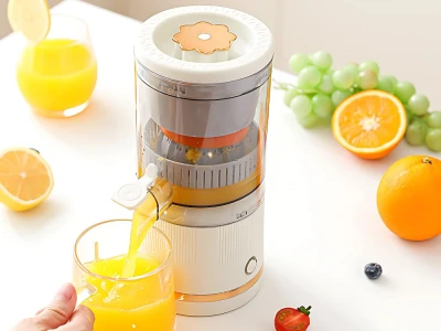 Verk 07367 Elektrický odšťavňovač CitrusFresh Pro, 45W, 500 ml, bílý