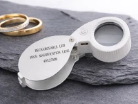 Verk 09214 Skladacie vreckové klenotnícke zväčšovacie sklo, 40-násobné zväčšenie, 25 mm, 9 LED diód