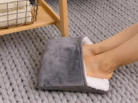 Verk 27632 Elektricky vyhrievaný vankúš na nohy, USB, mäkký flís, sivý