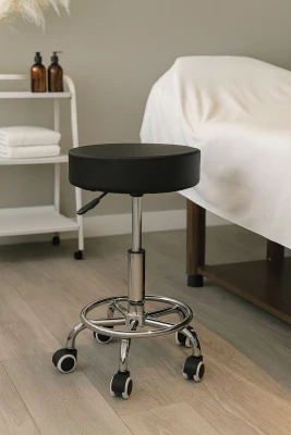 ModernHome BC007 Otočná stolička na kolieskach s opierkou na nohy, nosnosť 114 kg, čierna