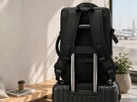 Verk 14688 Cestovný batoh s USB portom a kompresným vreckom + vákuová pumpa, čierny
