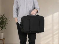 Verk 14688 Cestovný batoh s USB portom a kompresným vreckom + vákuová pumpa, čierny