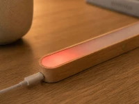 Verk 12422 Magnetická LED lampička s dotykovým ovládáním, USB-C, dřevěný dekor