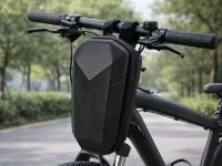 Verk 14693 Vodotesná taška na kolobežku, 4 l, čierna