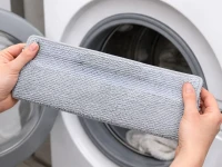 Verk 27773 Plochý mop se ždímacím mechanismem, otočný o 360°, černý