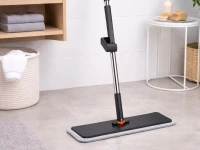 Verk 27773 Plochý mop se ždímacím mechanismem, otočný o 360°, černý