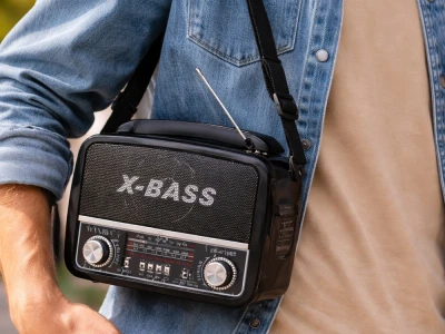 Verk 27543 Přenosné analogové rádio FM/M/SD, USB, AUX, SD, MP3, černé