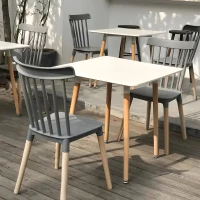 ModernHome KJSDT Dřevěný jídelní stůl čtvercový 80 x 80 cm, bílý