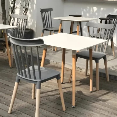 ModernHome KJSDT Dřevěný jídelní stůl čtvercový 80 x 80 cm, bílý