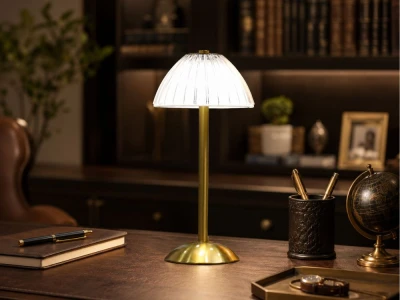 Verk 12432 Bezdrôtová LED stolná lampa, 800 mAh, USB-C, 3 farby svetla, zlatá