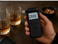Verk 27704 Digitální alkohol tester s LCD displejem a 5 náustky, černý