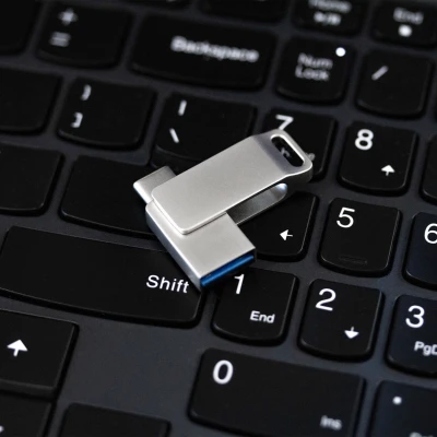Goodram TGD-ODA30320 USB flash disk + USB-C, 32 GB, strieborný
