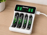 Verk 02056 Nabíjačka batérií AA/AAA s USB-C, 4 slotmi a LED indikáciou