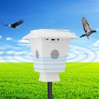 RealG RC-K-2339 Ultrazvukový solárny odpudzovač zvierat a vtákov, 1600 m, IP44