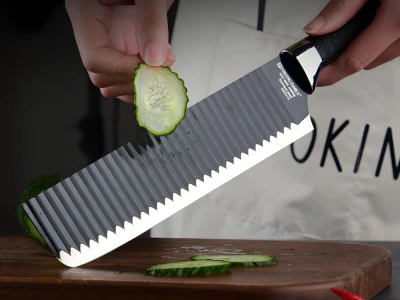 Verk 07411 Sada kuchyňských nožů, nůžky a škrabka 6 v 1, černé