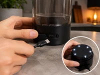 Verk 07544 Shaker s magnetickým držiakom na telefón, USB, 700 ml, čierny