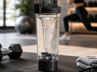 Verk 07544 Shaker s magnetickým držiakom na telefón, USB, 700 ml, čierny