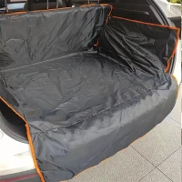 RealG RC-K-1672 Voděodolná ochranná podložka do auta pro psa 180 x 105 cm, černá