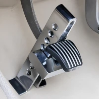 RealG RC-K-2446 Zámek pedálů spojky a brzdy do auta, ocelový, 19,5 x 8,5 cm