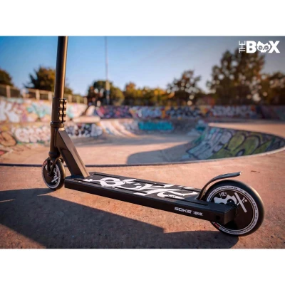 SOKE 1560 Freestylová kolobežka BOX-CUT, čierna
