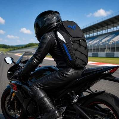 RealG RC-K-2445 Motocyklová brašna na sedlo s funkcí batohu 2 v 1, 45 l, černá