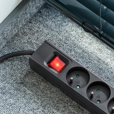 Rebel URZ3197-1,5 Prodlužovací kabel s vypínačem, 3 zásuvky FR, 1,5 m, černý