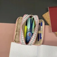 Maaleo 24514 Trojitý školský puzdro 3 v 1 s kockovaným vzorom, bielo-ružové