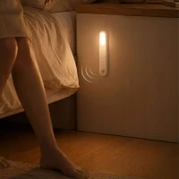 Verk 12425 LED svietidlo s pohybovým senzorom, magnetické, USB, 1,5 W, biele
