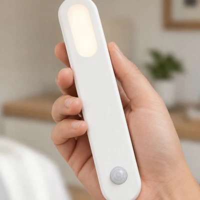 Verk 12425 LED svietidlo s pohybovým senzorom, magnetické, USB, 1,5 W, biele