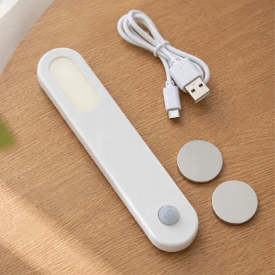 Verk 12425 LED svietidlo s pohybovým senzorom, magnetické, USB, 1,5 W, biele