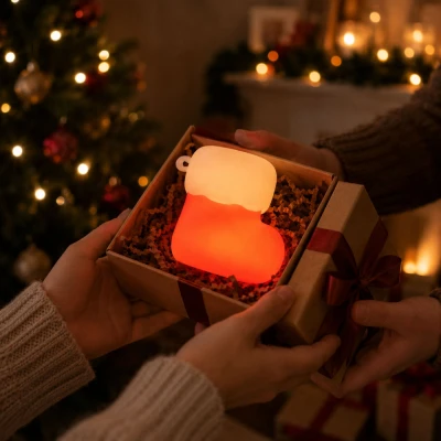 Verk 12411 LED noční lampička silikonová, USB, 3 režimy svícení, ponožka