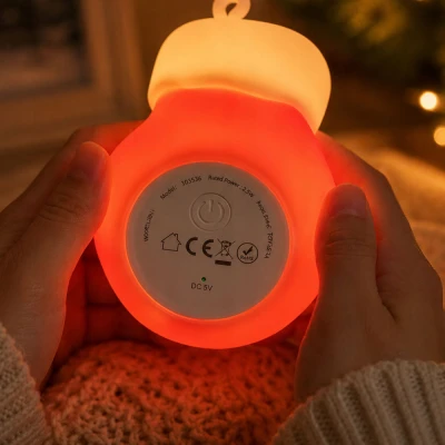 Verk 12411 LED noční lampička silikonová, USB, 3 režimy svícení, ponožka