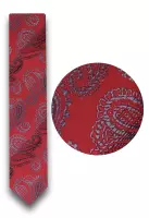 červená kravata se zajímavým vzorem
