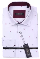 bílá košile s vínovými doplňky