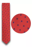 jasně červená kravata s modrým punťíkem 