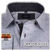 šedá košile s černými doplňky