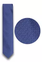 modrá kravata s texturou
