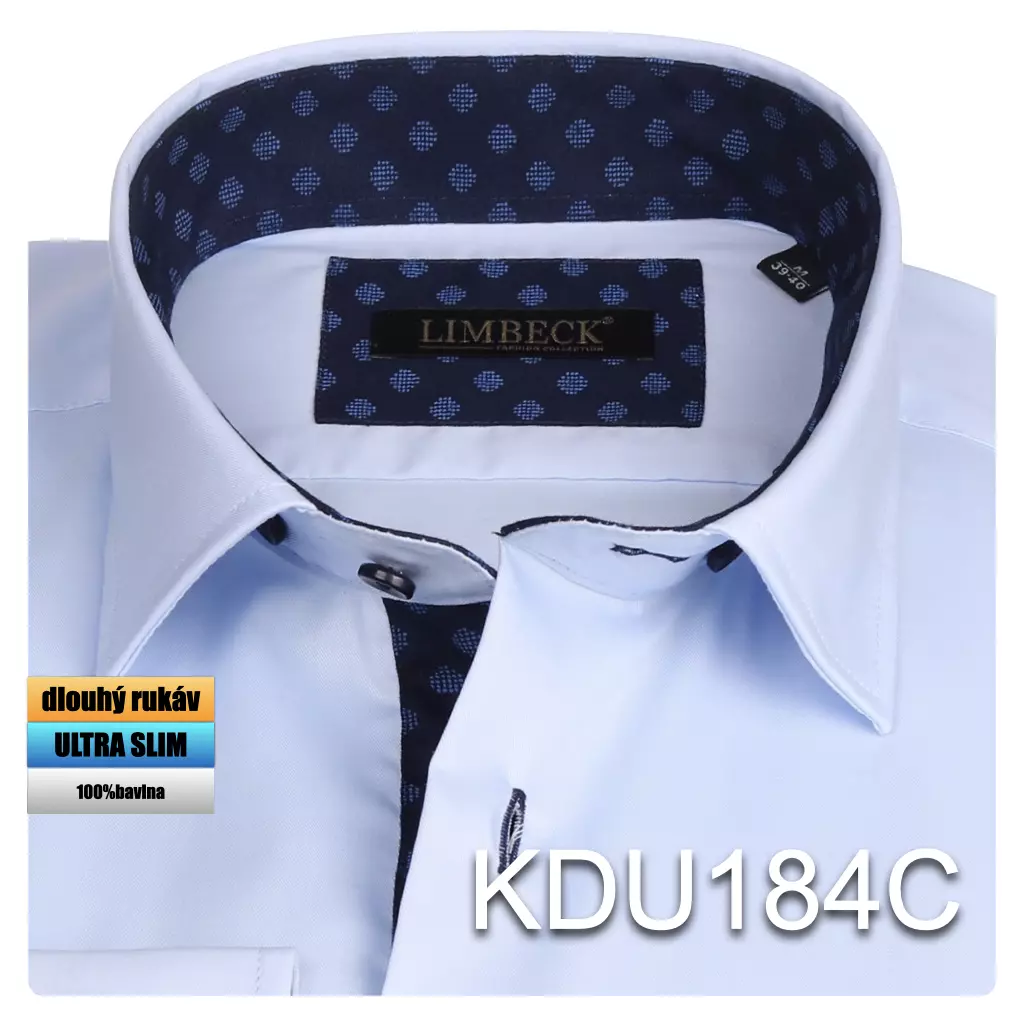 modrá košile s jemnými doplňky