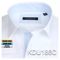 bílá košile s modrými doplňky