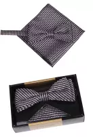 set motýlek a kapesníček vínové barvy