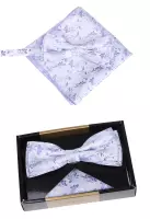 set motýlek a kapesníček fialové barvy