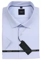 světle modrá košile s texturou