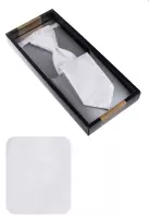 elegantní bílá svatební kravata s kapesníčkem